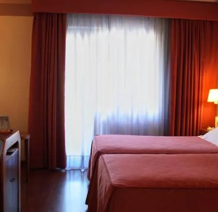 Ms Maestranza Otel 4*